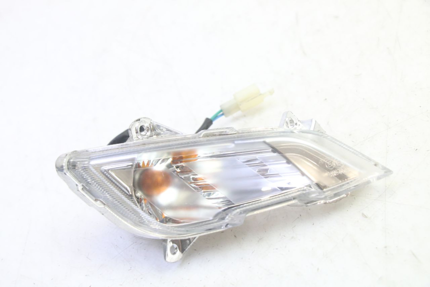 photo de CLIGNOTANT AVANT DROIT PEUGEOT TWEET PRO EFI 4T 50 (2021 - 2022)