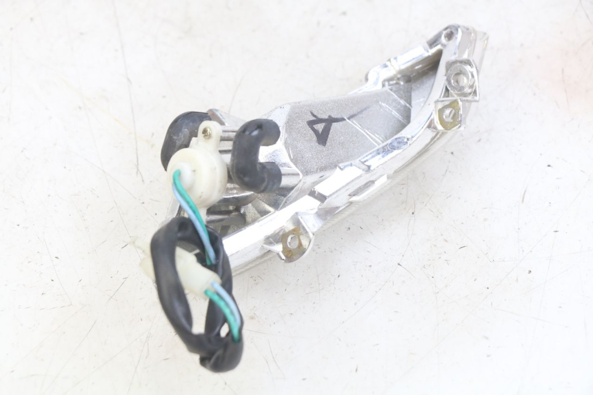 photo de CLIGNOTANT AVANT DROIT PEUGEOT TWEET 125 (2018 - 2021)