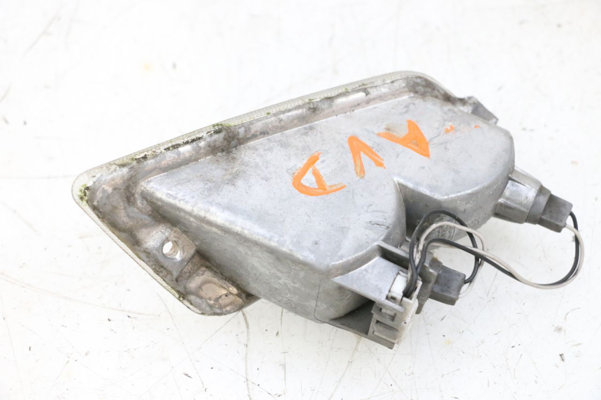 photo de CLIGNOTANT AVANT DROIT PIAGGIO VESPA GTS SUPER IE 125 (2009 - 2016) - Vue d’ensemble