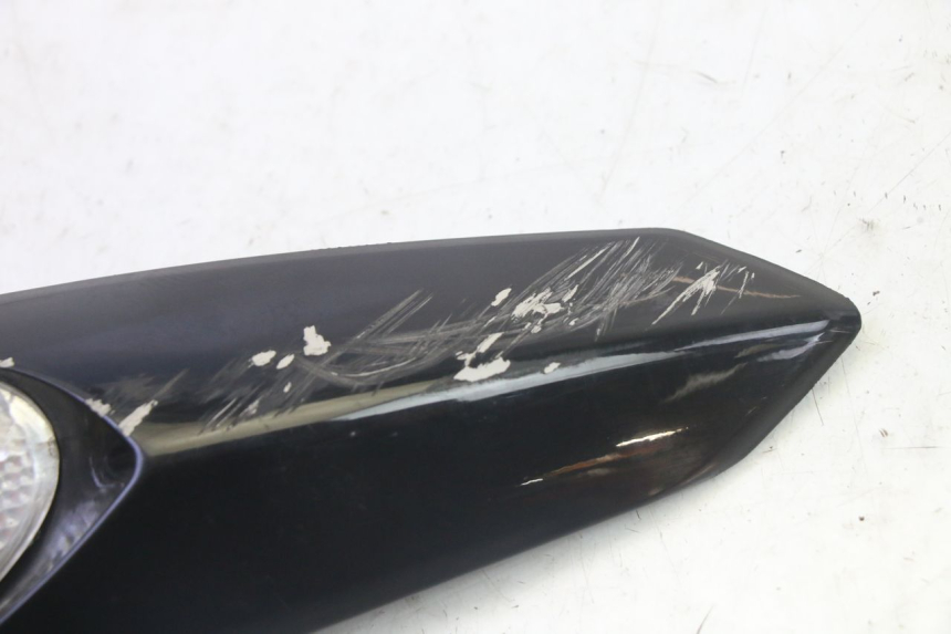 photo de CLIGNOTANT AVANT DROIT PIAGGIO XEVO - X EVO 125 (2007 - 2016) - Zoom état d’usage