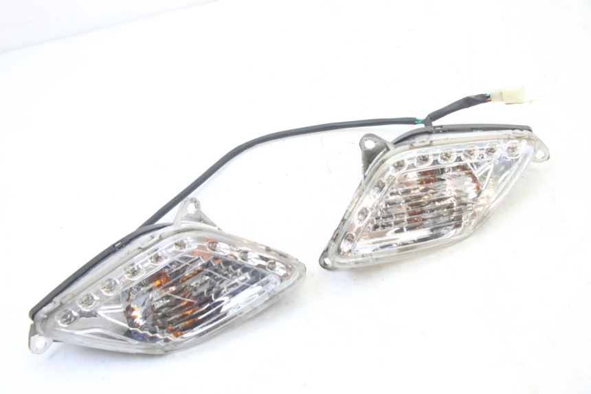 photo de CLIGNOTANT AVANT SYM FIDDLE 3 III 125 (2014 - 2020)