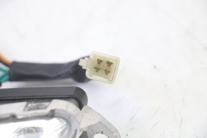 photo de CLIGNOTANT AVANT SYM FIDDLE 3 III 125 (2014 - 2020) - Points de fixation