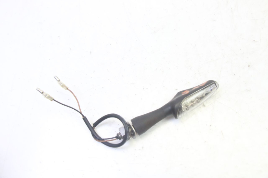 photo de CLIGNOTANT AVANT GAUCHE QUADRO 4 4D 350 (2015 - 2018)