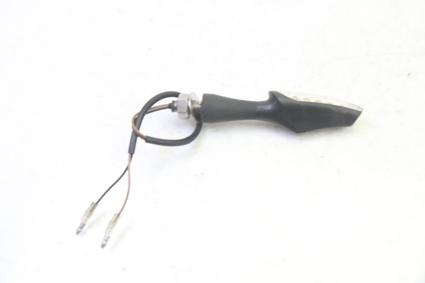 photo de CLIGNOTANT AVANT GAUCHE QUADRO 4 4D 350 (2015 - 2018)