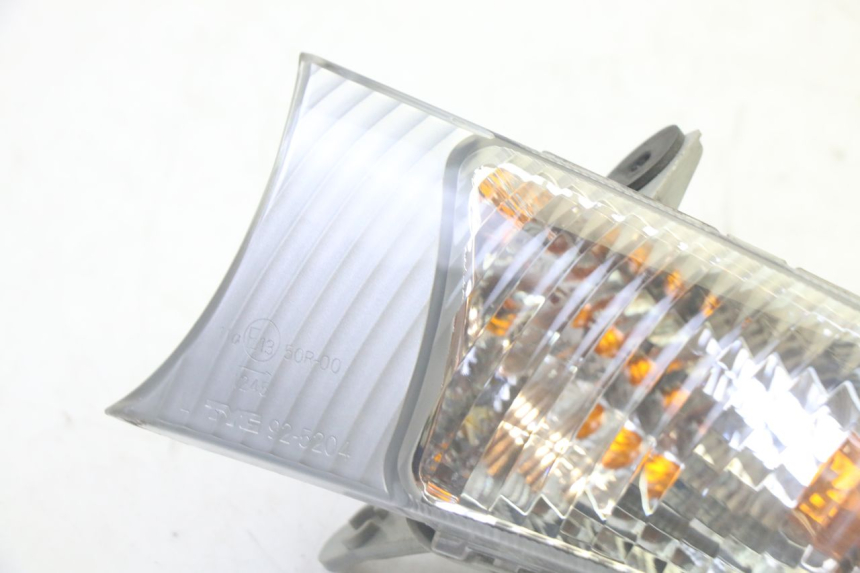 photo de CLIGNOTANT AVANT GAUCHE SUZUKI BURGMAN 125 (2007 - 2014)