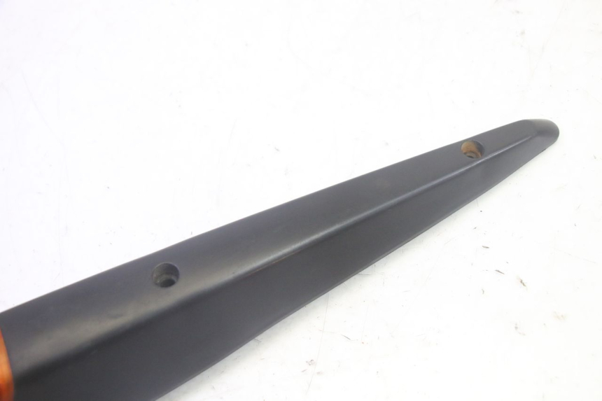 photo de CLIGNOTANT AVANT GAUCHE KAWASAKI GPZ RX 1000 (1986 - 1988) - Zoom état d’usage