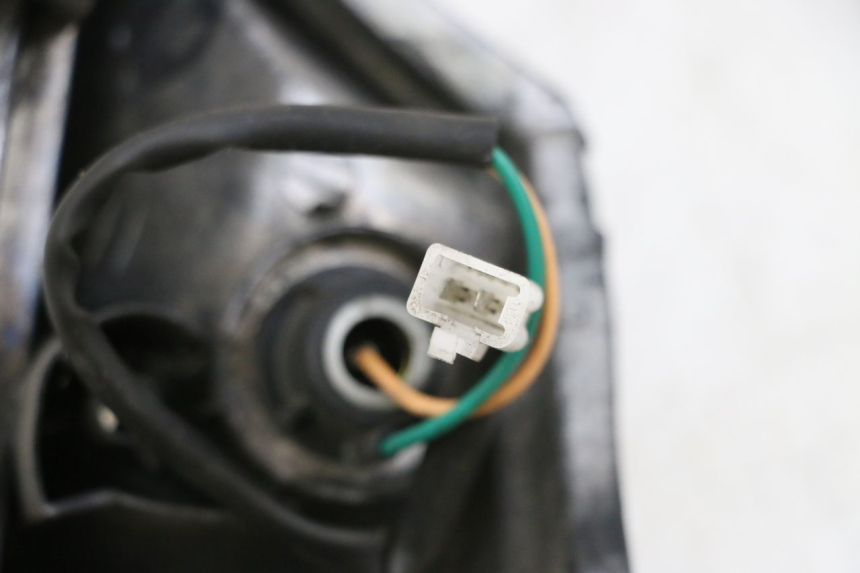 photo de CLIGNOTANT AVANT GAUCHE JM MOTORS GTS 125 (2015 - 2019) - Zoom état d’usage