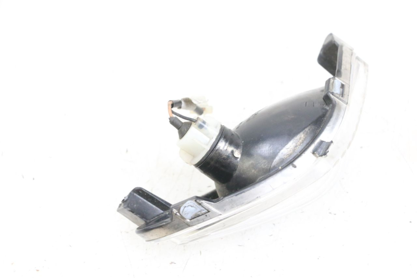 photo de CLIGNOTANT AVANT GAUCHE YAMAHA NEOS NEO'S 4T 50 (2008 - 2016) - Gros plan technique