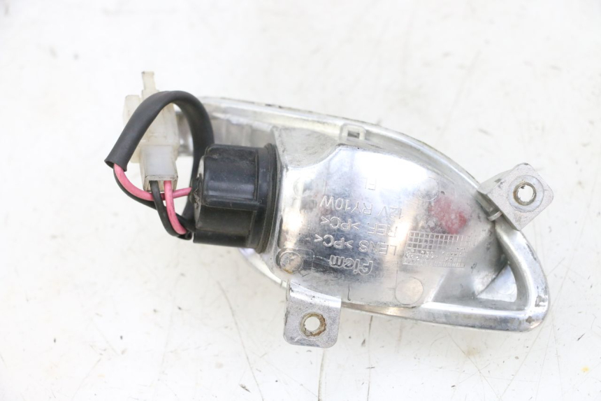 photo de CLIGNOTANT AVANT GAUCHE PIAGGIO NEW TYPHOON 50 (2018 - 2021) - Autre angle de vue