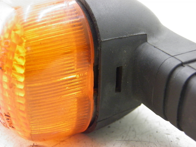 photo de CLIGNOTANT AVANT GAUCHE PEUGEOT LUDIX 50 (2008 - 2017)