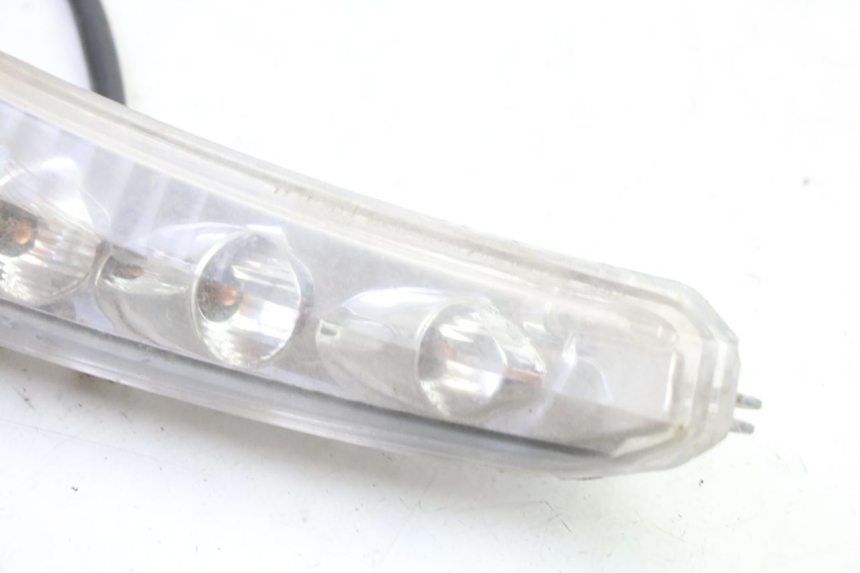 photo de CLIGNOTANT AVANT GAUCHE PEUGEOT SPEEDFIGHT 3 AIR 50 (2009 - 2015)