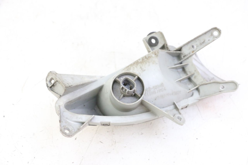 photo de CLIGNOTANT AVANT GAUCHE SUZUKI BURGMAN 125 (2007 - 2014)