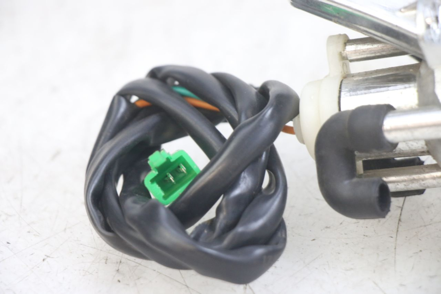 photo de CLIGNOTANT AVANT GAUCHE PEUGEOT TWEET 4T 50 (2014 - 2019)