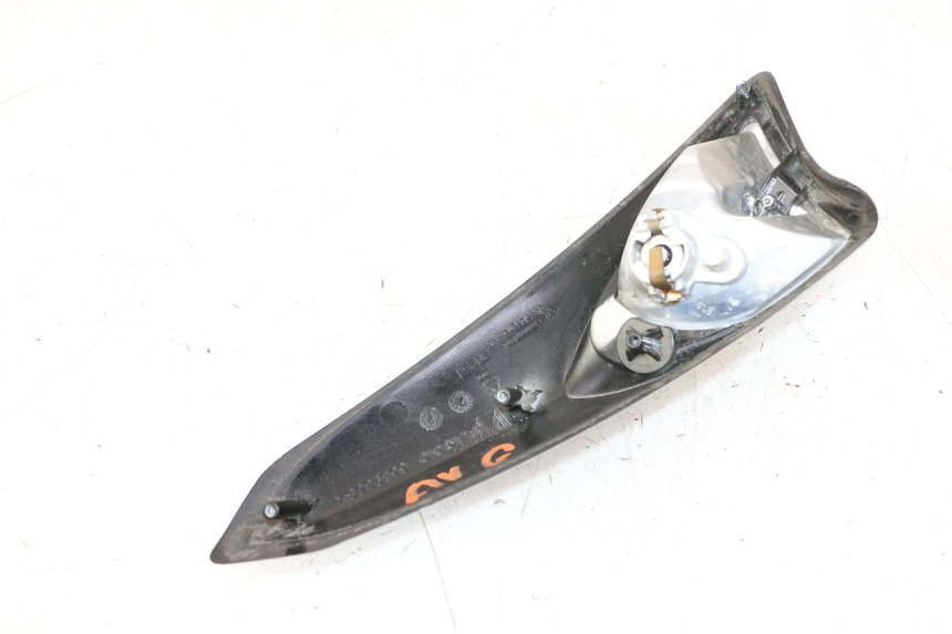 photo de CLIGNOTANT AVANT GAUCHE PIAGGIO XEVO - X EVO 125 (2007 - 2016)