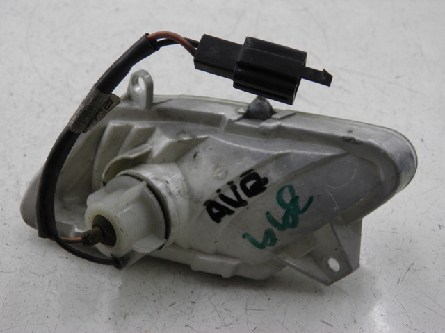 photo de CLIGNOTANT AVANT GAUCHE YAMAHA XMAX X-MAX 125 (2006 - 2009)