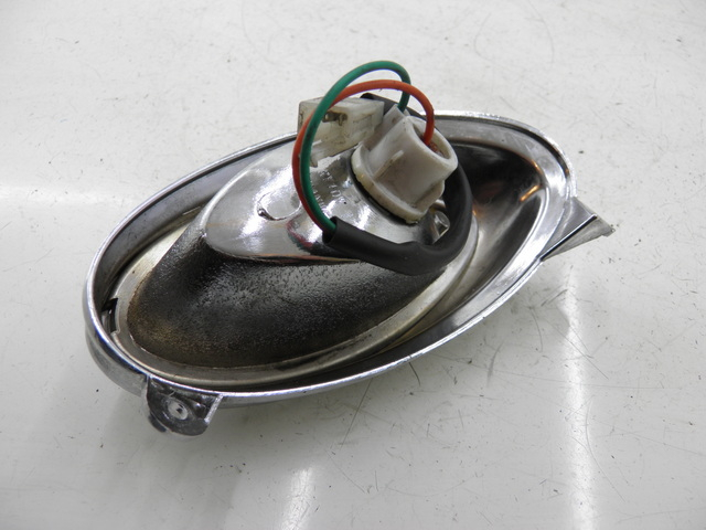 photo de CLIGNOTANT AVANT GAUCHE YAMASAKI YM50QT-N3 RETRO 50 (2012 - 2014) - Gros plan technique