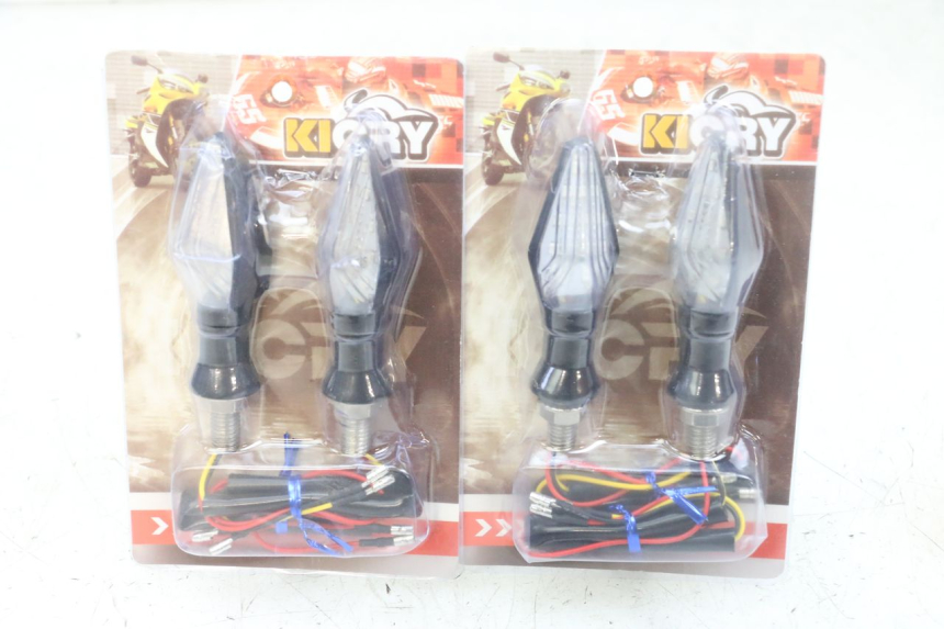 photo de CLIGNOTANT AVANT SUZUKI GSF S BANDIT 600 (2000 - 2004) - Vue principale