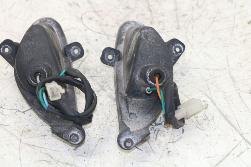 photo de CLIGNOTANT AVANT PEUGEOT V-CLIC VCLIC 50 (2007 - 2013)