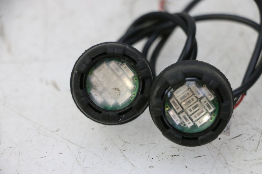 photo de CLIGNOTANT AVANT DUALTRON VICTOR LIMITED 1