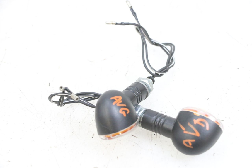 photo de CLIGNOTANT AVANT DAELIM VJ ROADWIN FI 125 (2008 - 2017) - Détail de la pièce