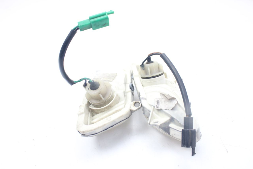 photo de CLIGNOTANT AVANT YAMAHA XMAX X-MAX 125 (2006 - 2009)