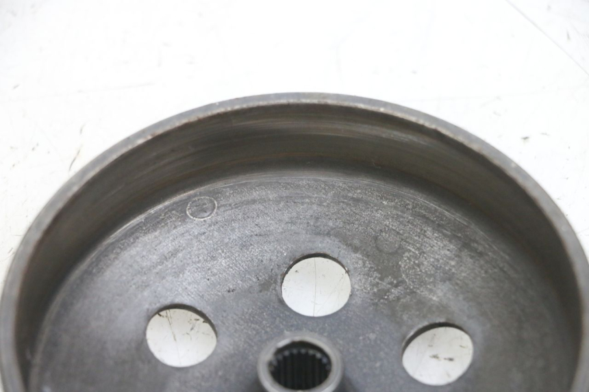 photo de CLOCHE EMBRAYAGE KYMCO AGILITY 16+ 4T 50 (2018 - 2023) - Zoom état d’usage