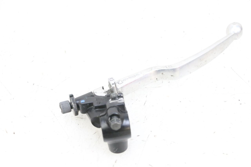 photo de COCOTTE EMBRAYAGE YAMAHA TDM ABS 900 (2002 - 2014) - Gros plan technique