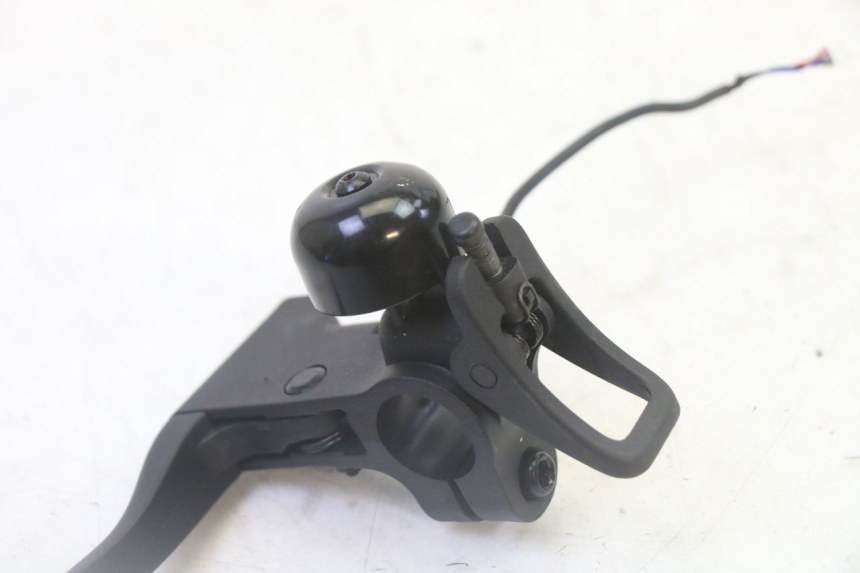 photo de COCOTTE FREIN GAUCHE SEGWAY NINEBOT F65I 1