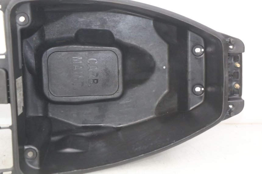 photo de COFFRE SELLE KYMCO AGILITY RS 4T 50 (2009 - 2013)