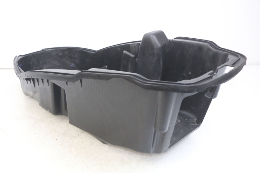 photo de COFFRE SELLE PEUGEOT CITYSTAR 2T 50 (2018 - 2021) - Gros plan technique