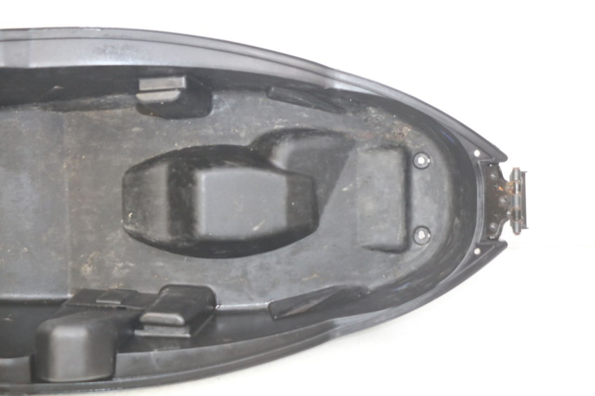 photo de COFFRE SELLE PEUGEOT CITYSTAR 2T 50 (2018 - 2021) - État de surface