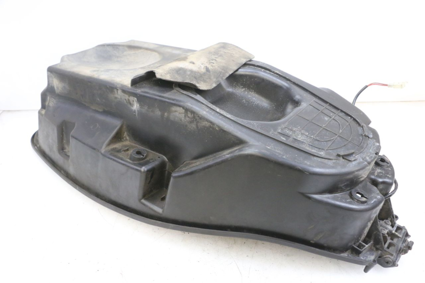 photo de COFFRE SELLE SYM GTS EVO 125 (2009 - 2013) - Autre angle de vue