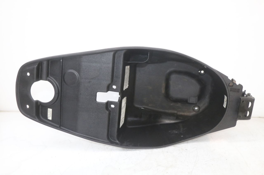 photo de COFFRE SELLE HONDA NES AROBASE 125 (2000 - 2003)