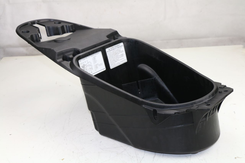 photo de COFFRE SELLE HONDA SCV LEAD 100 (2003 - 2007)