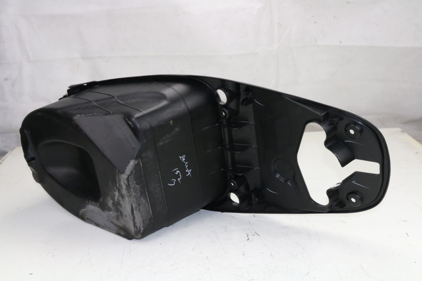 photo de COFFRE SELLE HONDA SCV LEAD 100 (2003 - 2007)