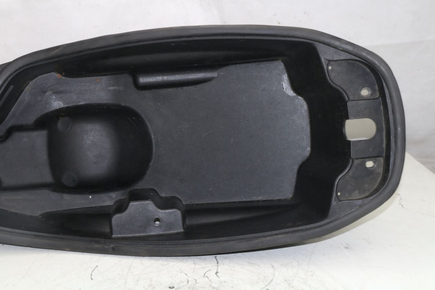 photo de COFFRE SELLE SYM JOYRIDE 125 (2002 - 2009)
