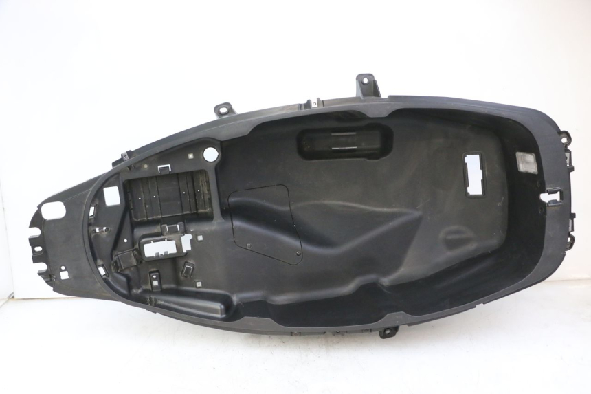 photo de COFFRE SELLE PIAGGIO MP3 500 (2014 - 2016)