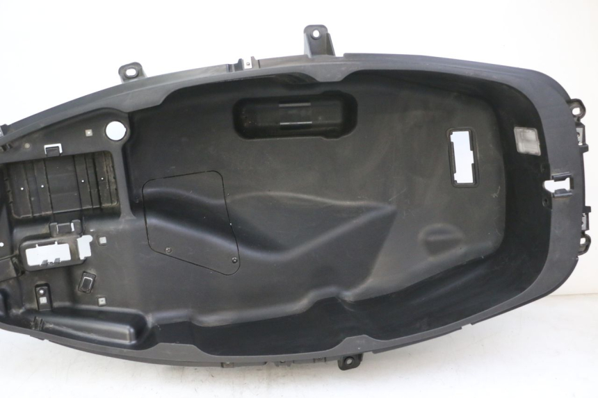 photo de COFFRE SELLE PIAGGIO MP3 500 (2014 - 2016)