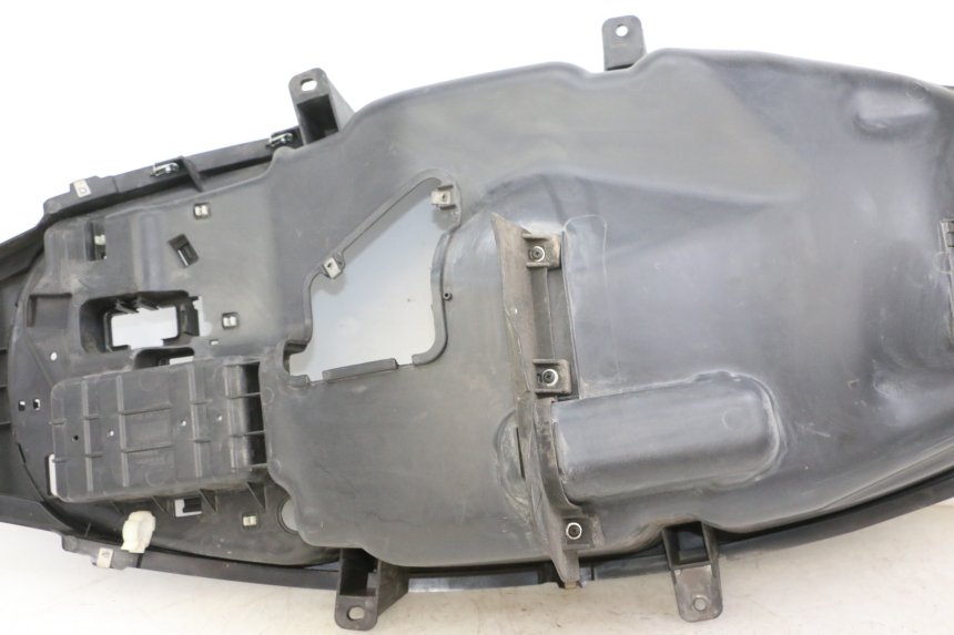 photo de COFFRE SELLE PIAGGIO MP3 500 (2014 - 2016)