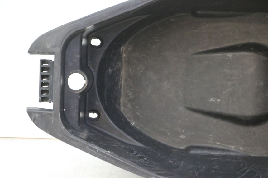 photo de COFFRE SELLE PEUGEOT SPEEDFIGHT 3 LC 2T 50 (2009 - 2015)