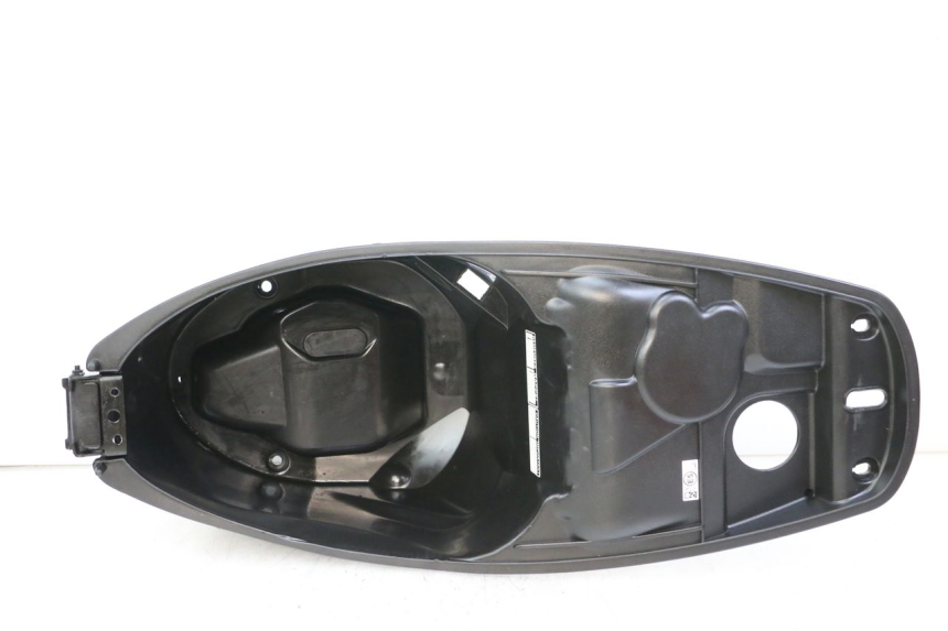 photo de COFFRE SELLE PEUGEOT TWEET 4T 50 (2023 - 2025)