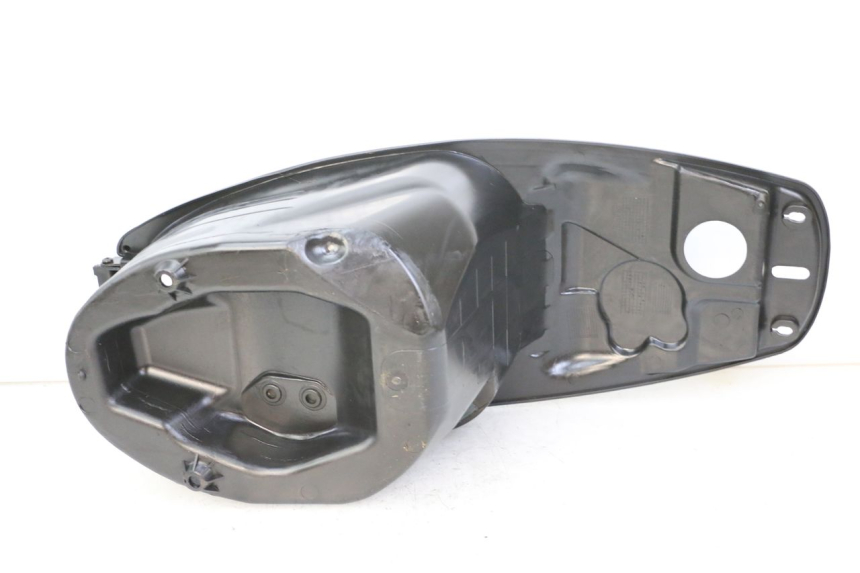 photo de COFFRE SELLE PEUGEOT TWEET 4T 50 (2023 - 2025)