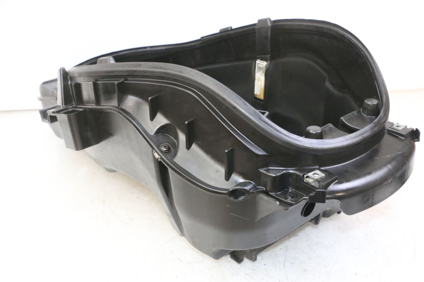 photo de COFFRE SELLE PEUGEOT SATELIS 125 (2013 - 2018)