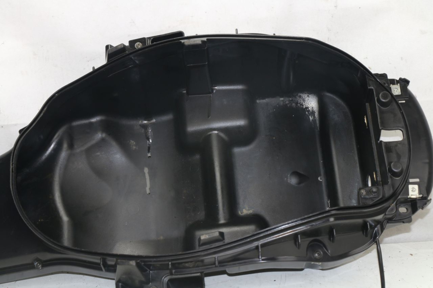 photo de COFFRE SELLE PEUGEOT SATELIS 400 (2007 - 2013)