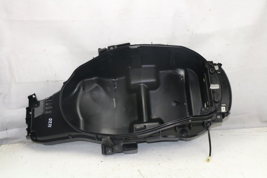 photo de COFFRE SELLE PEUGEOT SATELIS 400 (2007 - 2013)