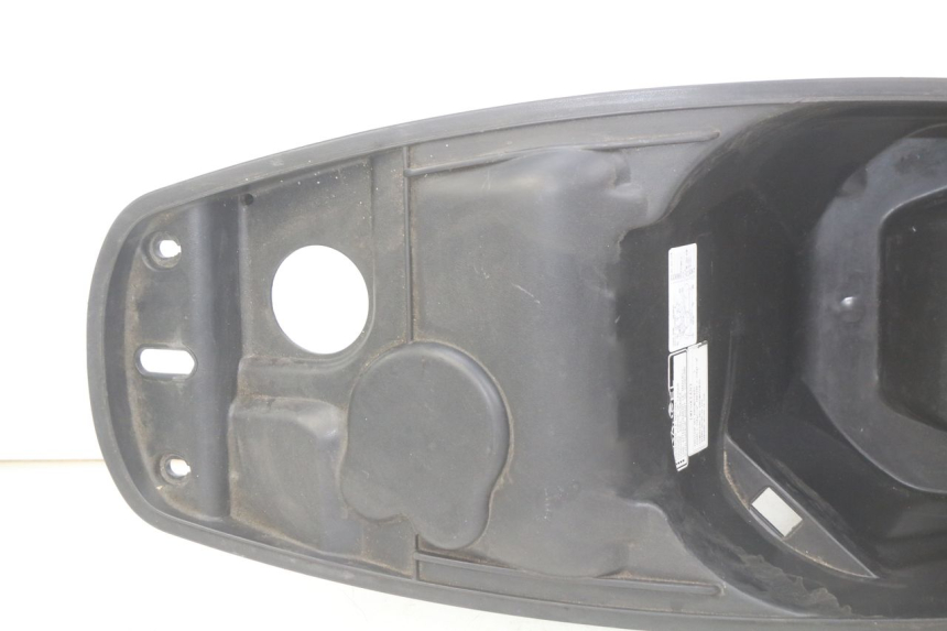 photo de COFFRE SELLE PEUGEOT TWEET 4T 50 (2010 - 2014)