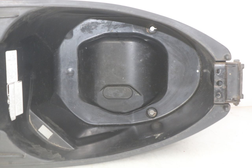 photo de COFFRE SELLE PEUGEOT TWEET 4T 50 (2010 - 2014)