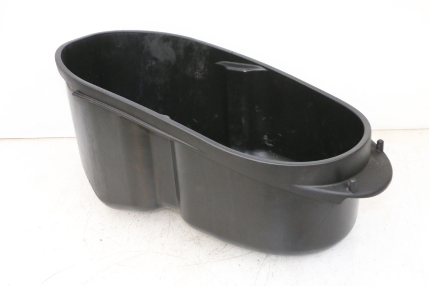 photo de COFFRE SELLE PIAGGIO VESPA GTS SUPER IE 125 (2009 - 2016) - Autre angle de vue