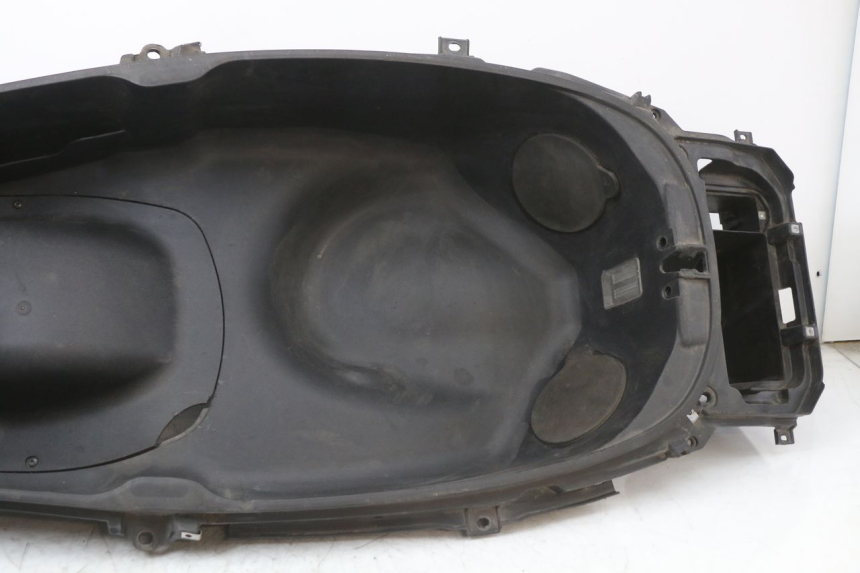 photo de COFFRE SELLE PIAGGIO X10 125 (2012 - 2017)
