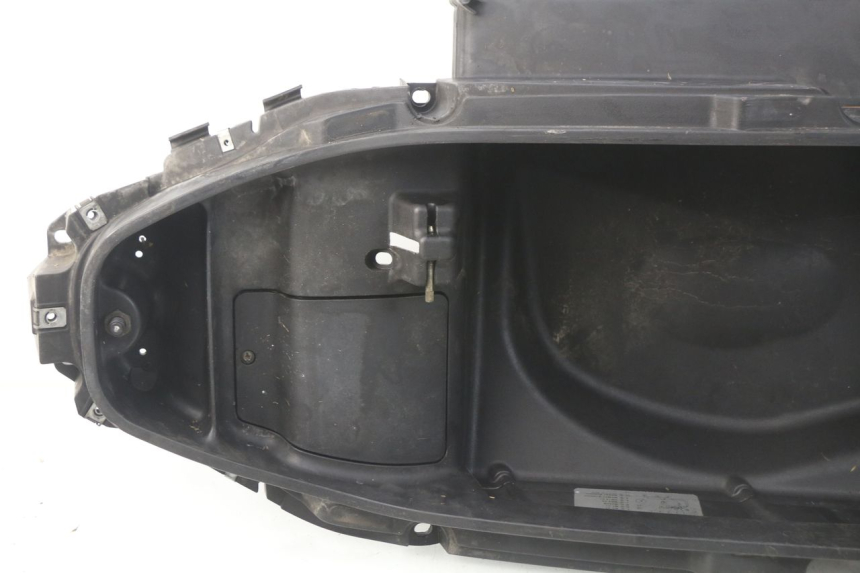 photo de COFFRE SELLE PIAGGIO X9 EVOLUTION 125 (2003 - 2007)